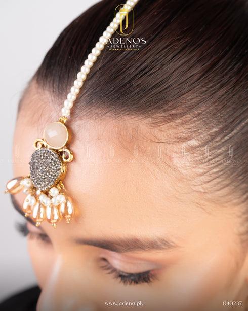 Designer's Crafted Jashan e Ishq Choker Set with Tika
